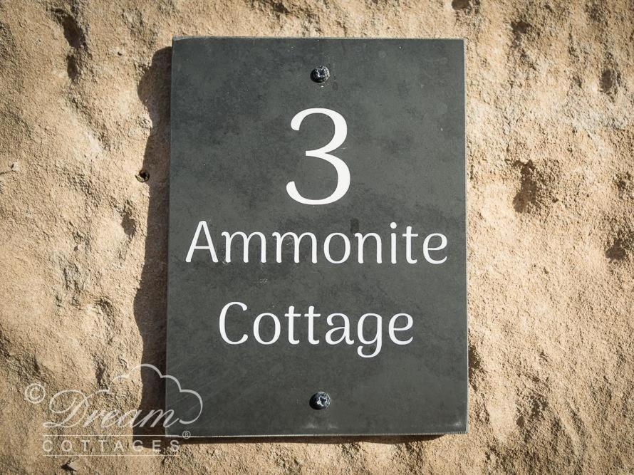 Ammonite Cottage Portland Exterior photo